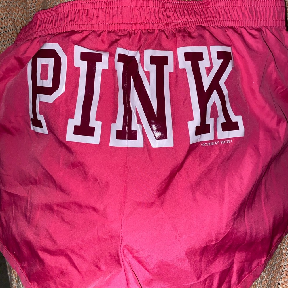 Shorts - Picture 3 of 5